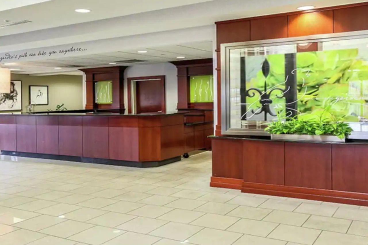Hilton Garden Inn Addison Dış mekan fotoğraf