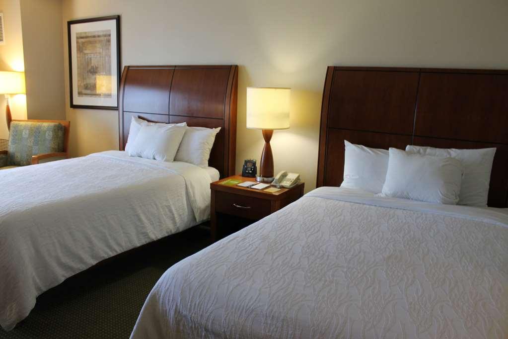 Hilton Garden Inn Addison Oda fotoğraf