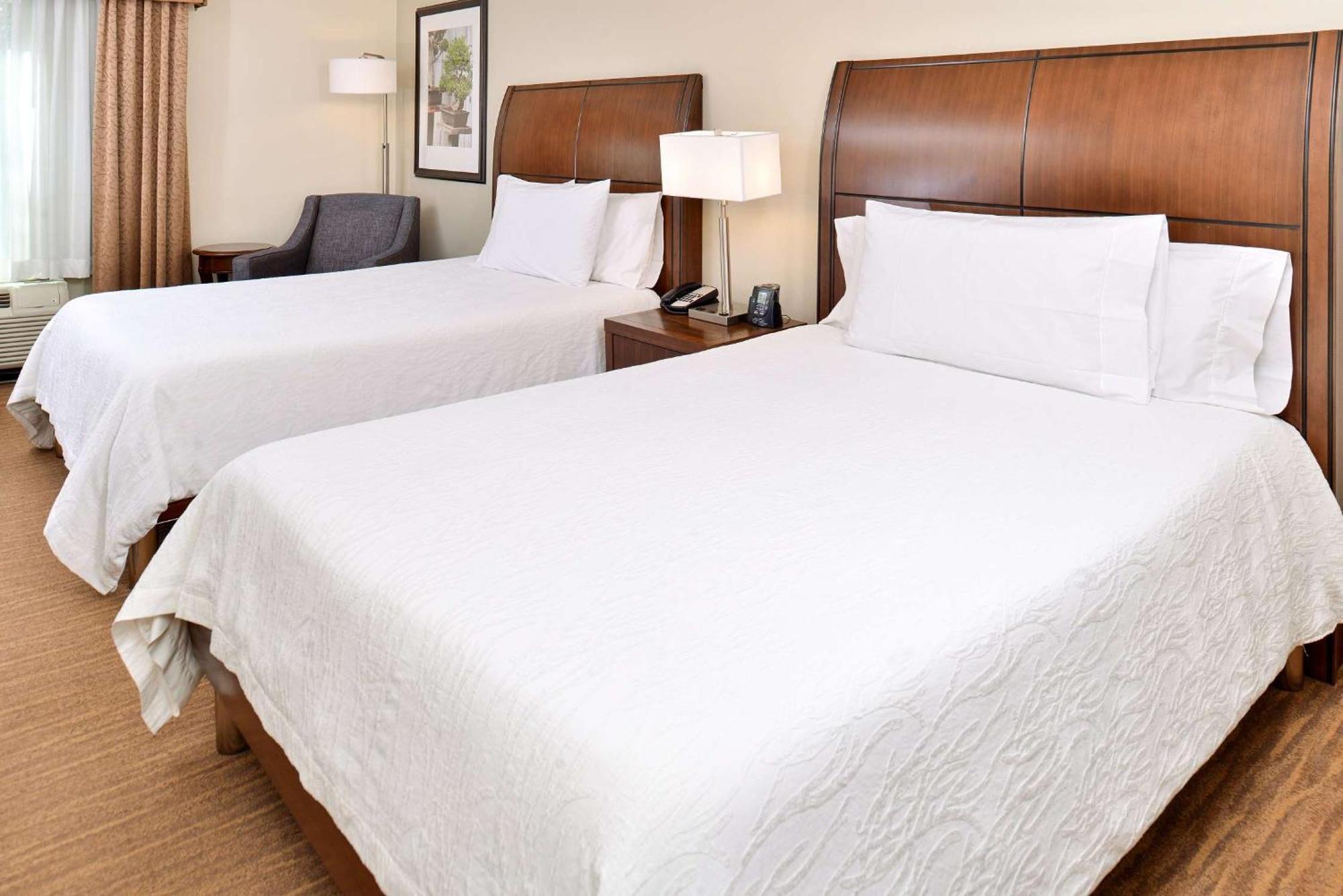 Hilton Garden Inn Addison Dış mekan fotoğraf