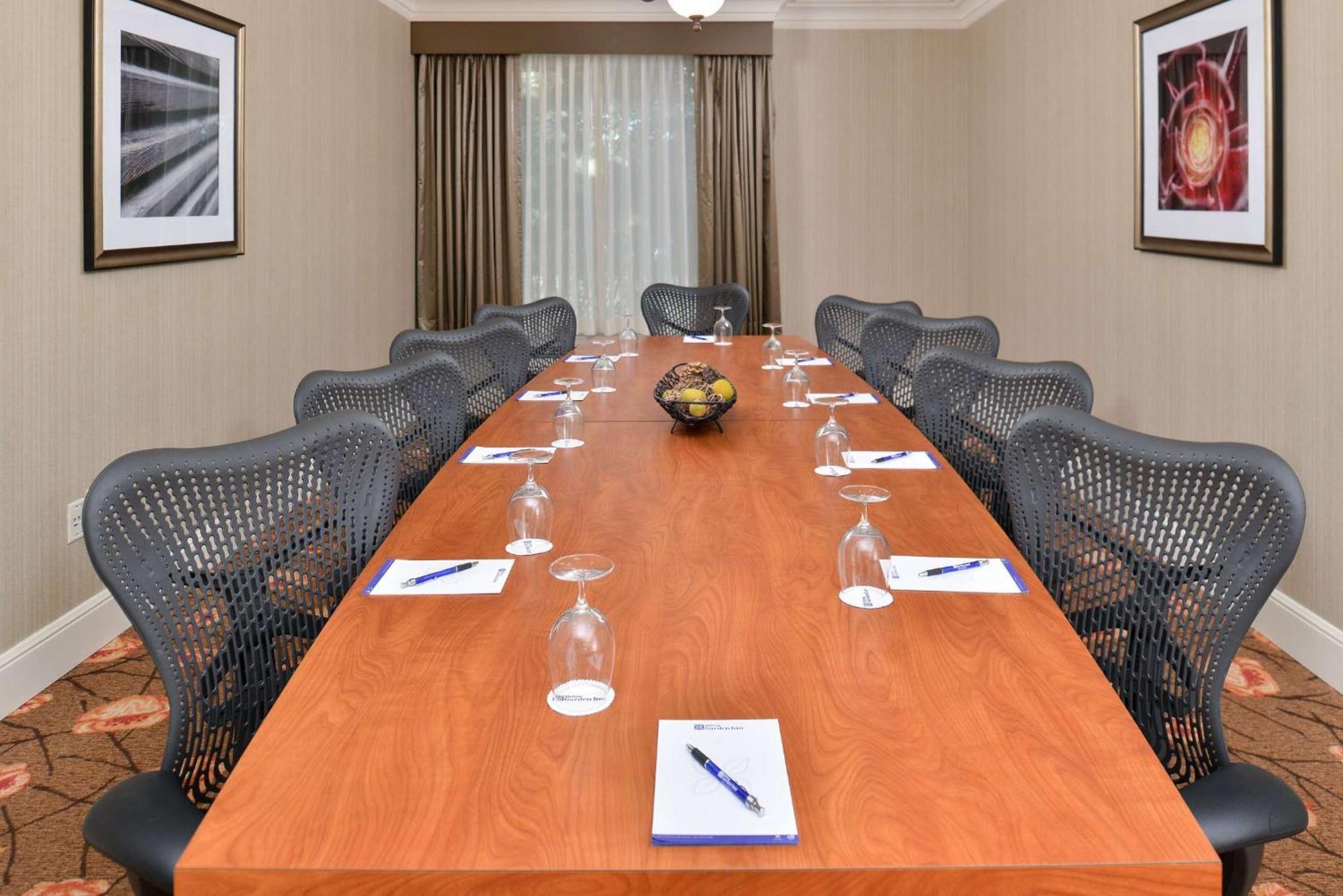 Hilton Garden Inn Addison Dış mekan fotoğraf