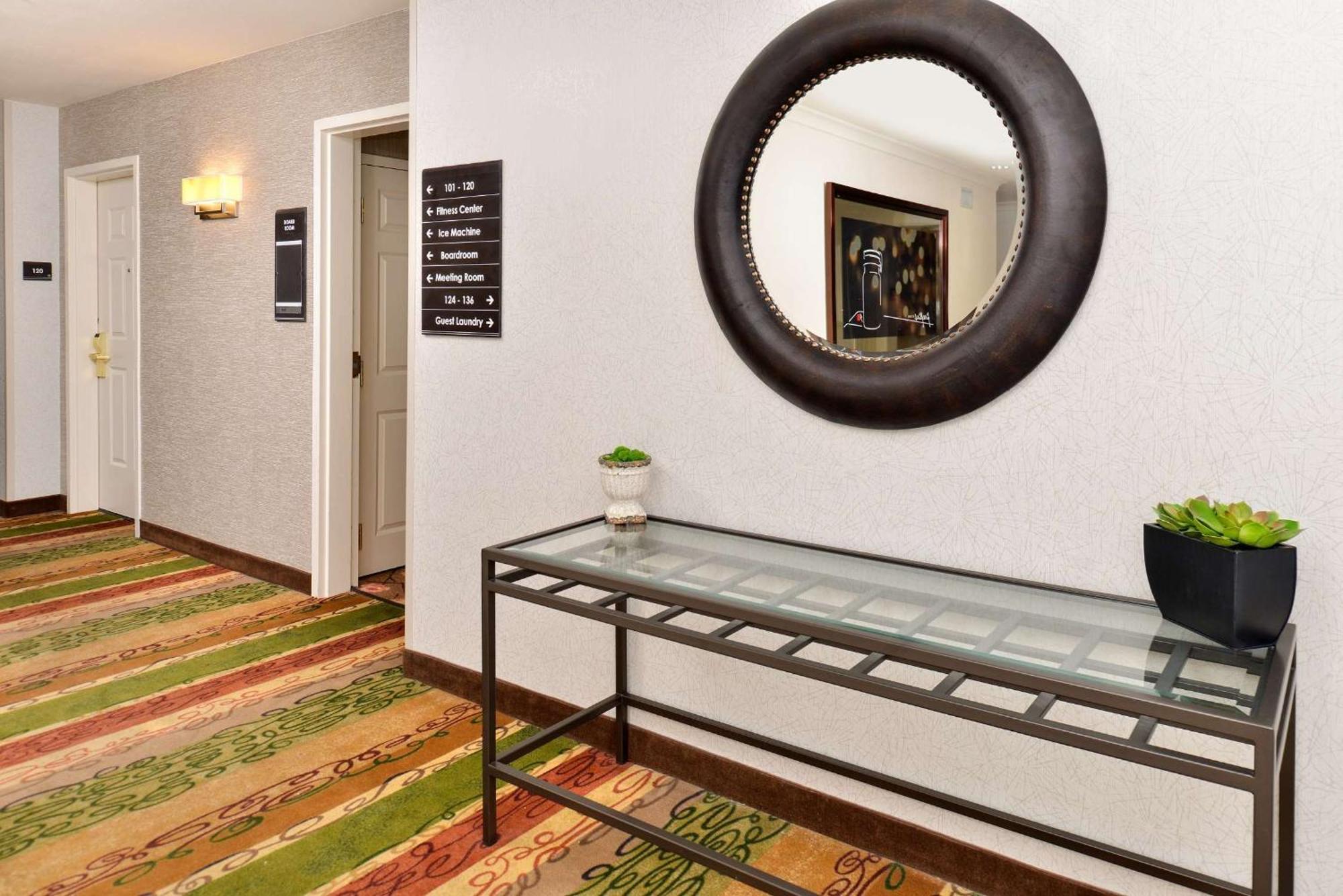 Hilton Garden Inn Addison Dış mekan fotoğraf